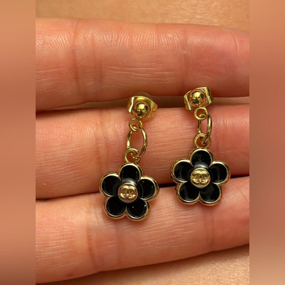 Cc gold and black  Earrings